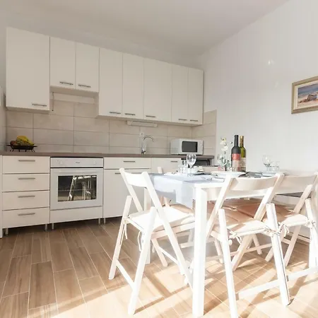 Apartman Lipotica Diklo Zadar Exterior foto