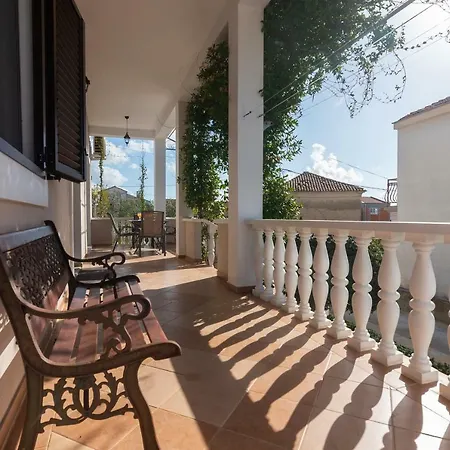 Apartman Lipotica Diklo Zadar Exterior foto