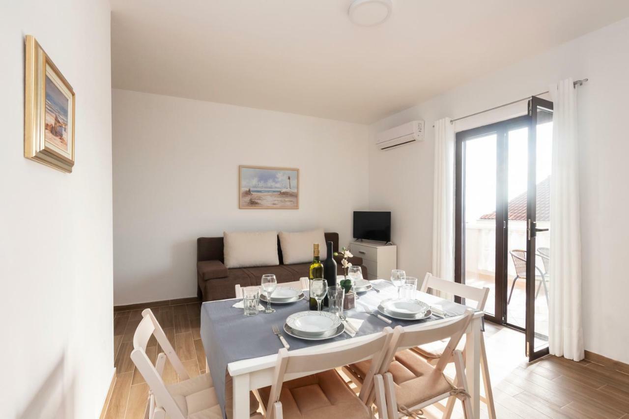 Lipotica Diklo * Zadar